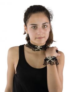 Collier et bracelet dentelle avec tête de mort et os Halloween accessoire